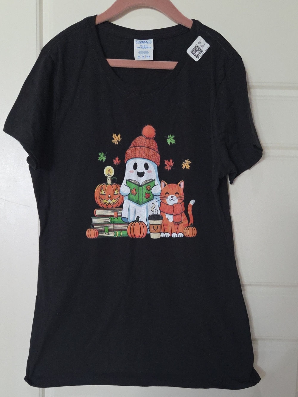 Holloween Ghost With Kitten Graphic T-Shirt XS